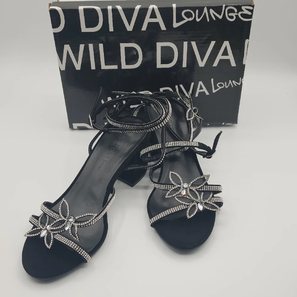 Diva Elegant Black Sandals with Silver Embellishments